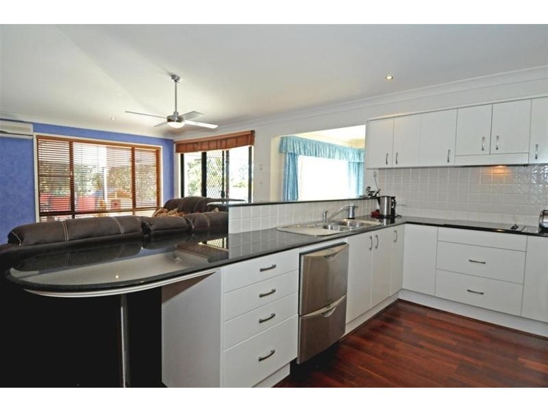7 Laura Place, Laurieton NSW 2443