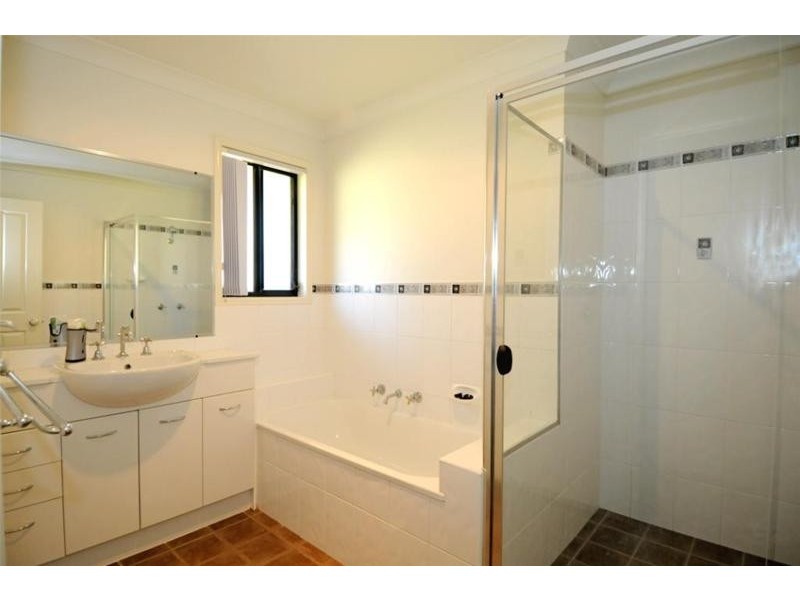 7 Laura Place, Laurieton NSW 2443