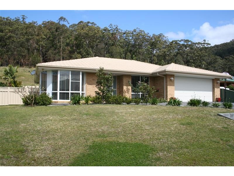 1 Cheesetree Place, Laurieton NSW 2443