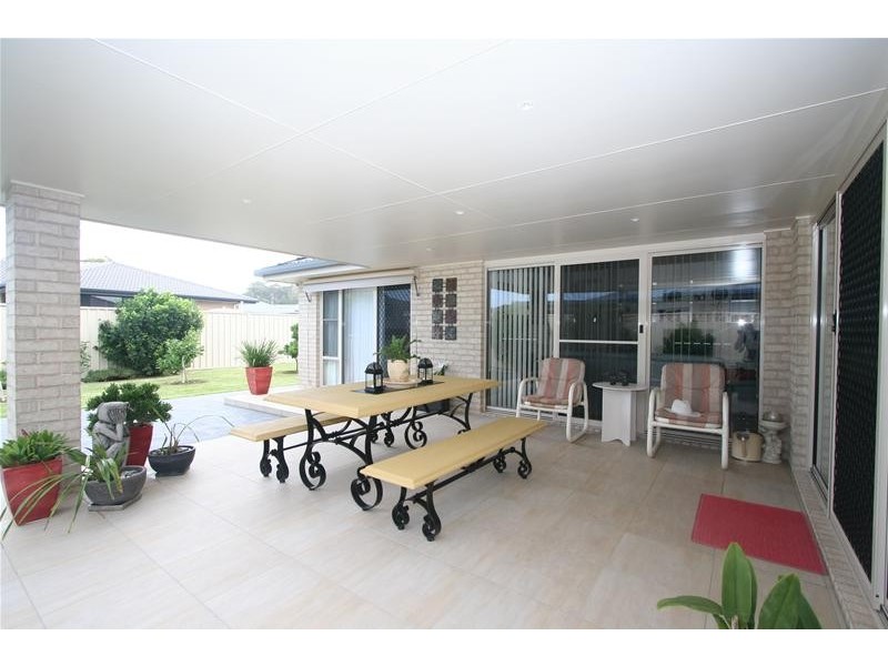 10 Northwind Crescent, Bonny Hills NSW 2445