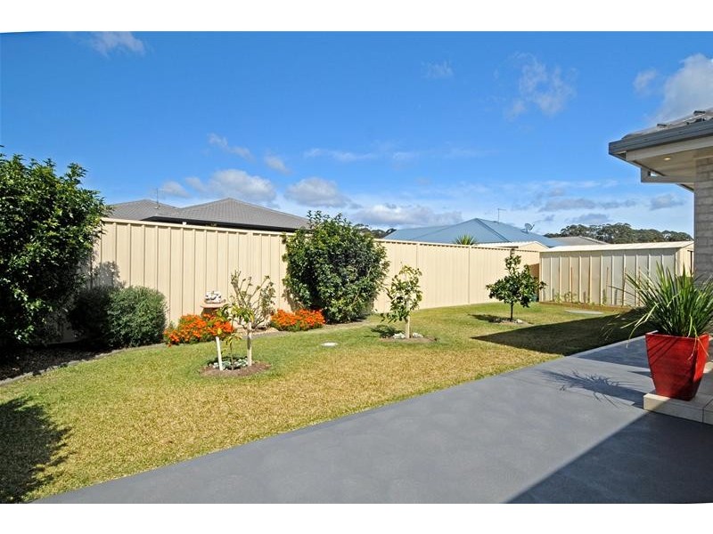 10 Northwind Crescent, Bonny Hills NSW 2445