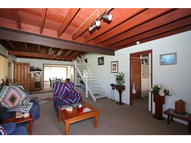 3 Boodgery Street, Lake Cathie NSW 2445