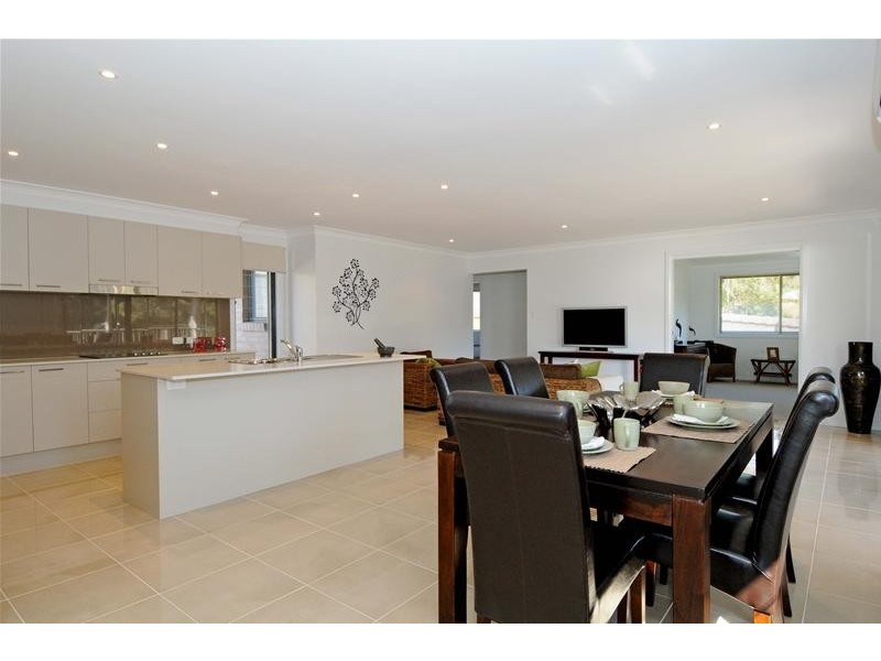 8 Mountain Spring Drive, Kendall NSW 2439