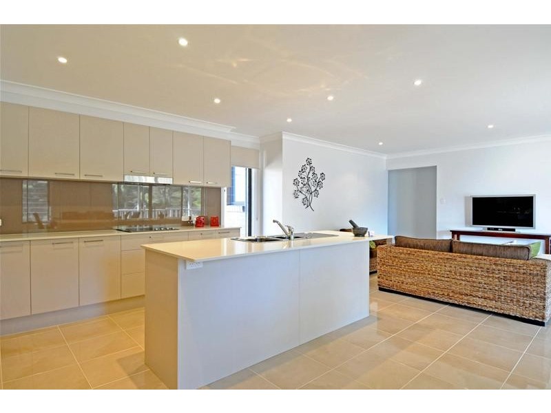 8 Mountain Spring Drive, Kendall NSW 2439