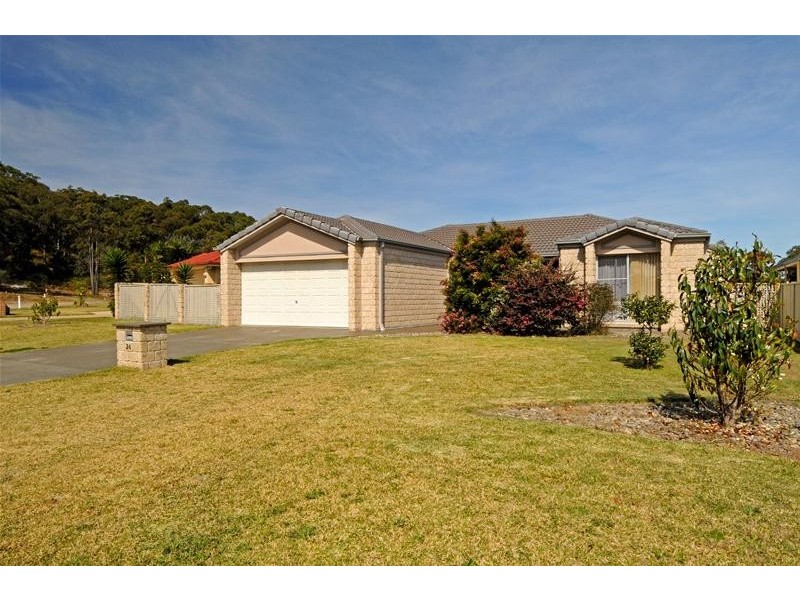 24 Prince of Wales Drive, Dunbogan NSW 2443