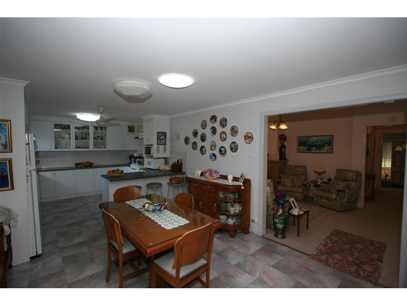 8 David Campbell Street, North Haven NSW 2443