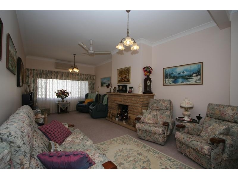 8 David Campbell Street, North Haven NSW 2443