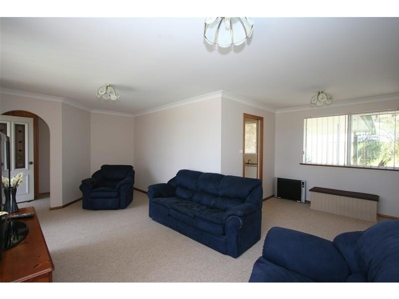 4 Ellerslie Crescent, Laurieton NSW 2443