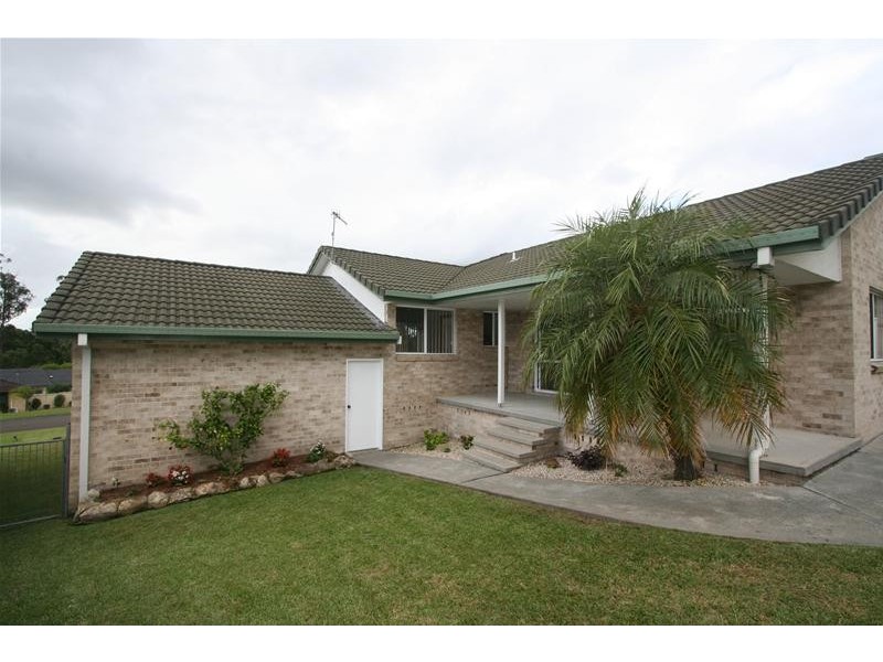 4 Ellerslie Crescent, Laurieton NSW 2443