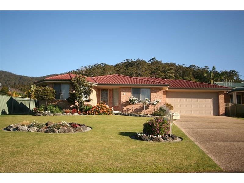 6 Diamentina Way, Laurieton NSW 2443