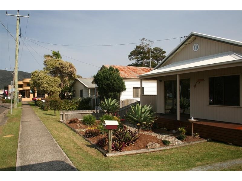 629 Ocean Drive, North Haven NSW 2443