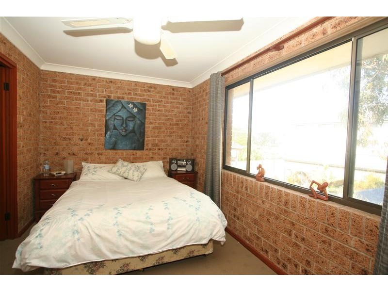 1/2 Hope Close, Dunbogan NSW 2443
