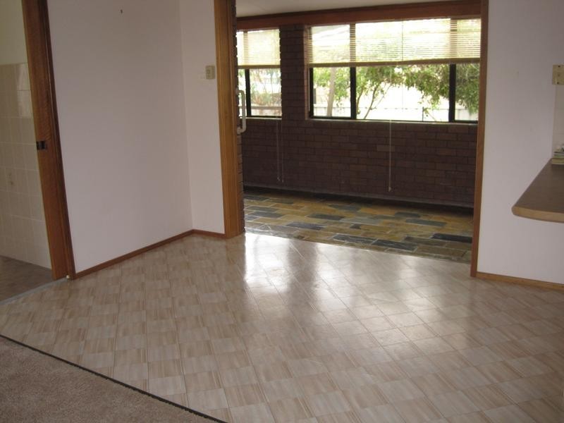 2/8 Murson Crescent, North Haven NSW 2443