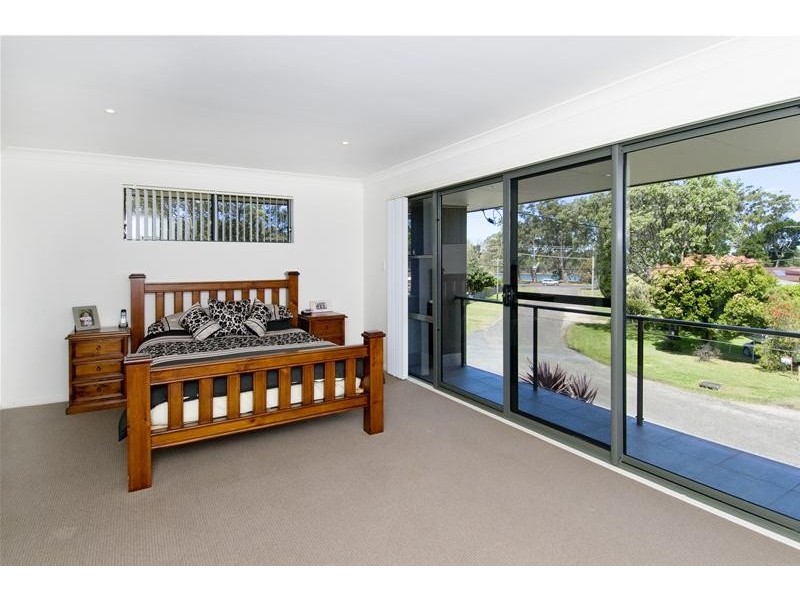 16 Rowley Street, North Haven NSW 2443