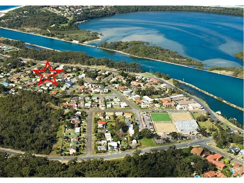 6 Bayside Avenue, North Haven NSW 2443