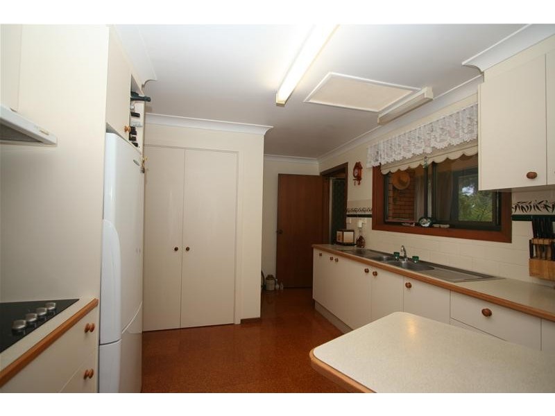 6 Bayside Avenue, North Haven NSW 2443