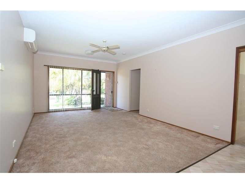 2/8 Murson Crescent, North Haven NSW 2443