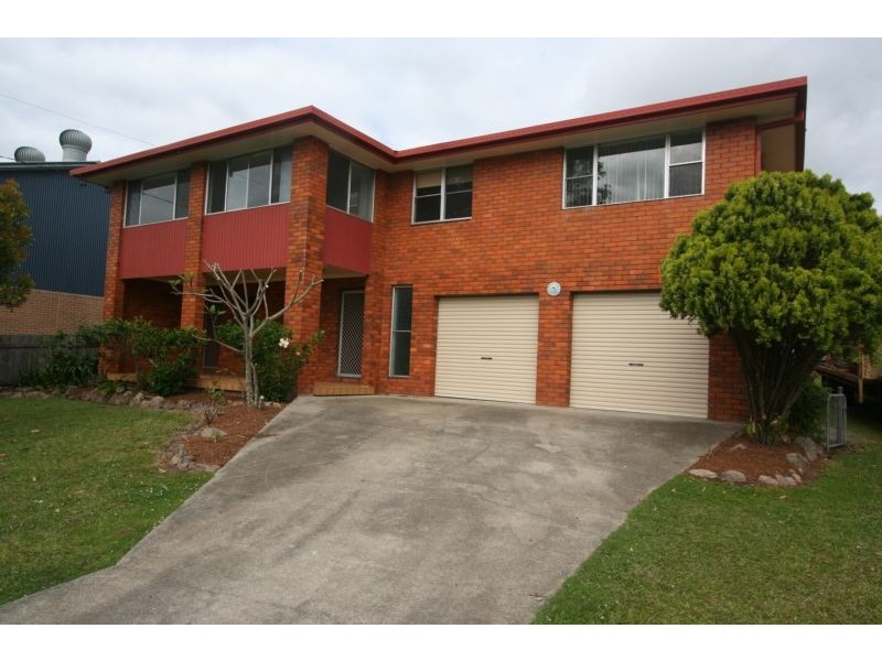 2 Lake Street, Laurieton NSW 2443