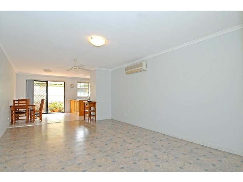 2/105 The Parade, North Haven NSW 2443