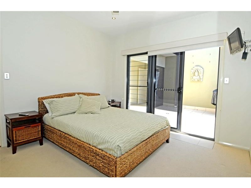 2/615 Ocean Drive, North Haven NSW 2443