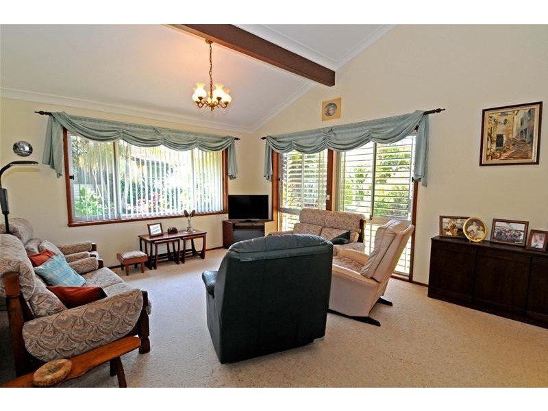 24 Bayside Avenue, North Haven NSW 2443