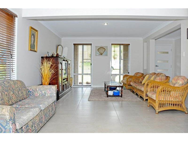 10 Prince of Wales Drive, Dunbogan NSW 2443