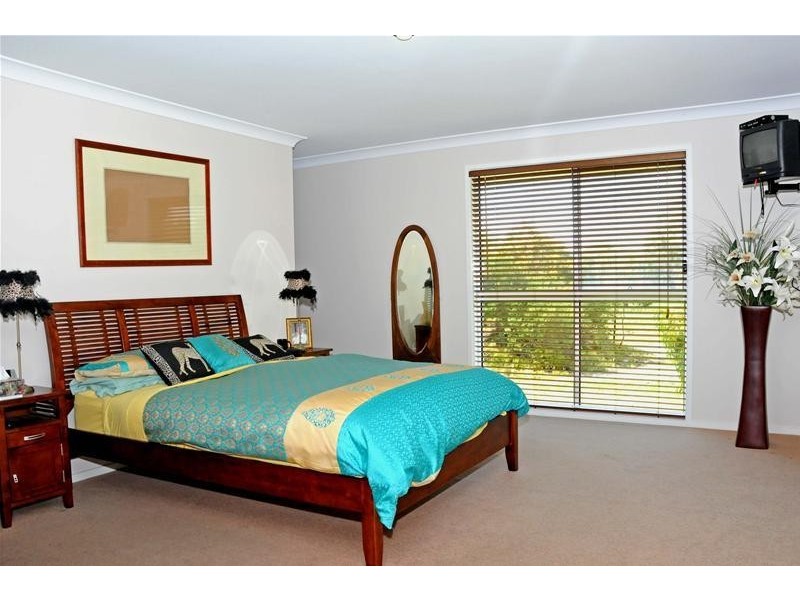 10 Prince of Wales Drive, Dunbogan NSW 2443