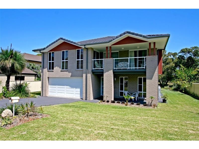 10 Prince of Wales Drive, Dunbogan NSW 2443
