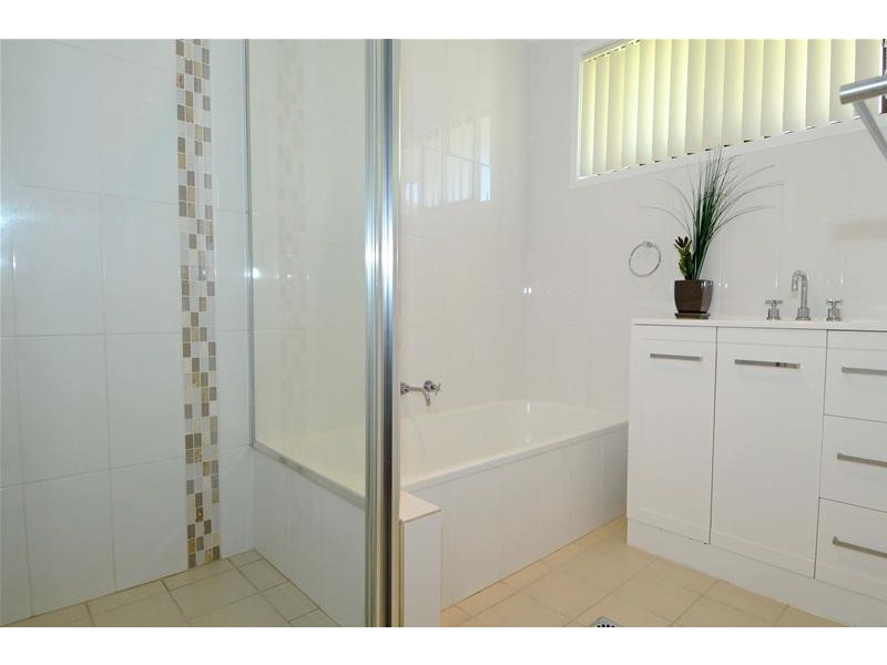 21 Banks Street, Laurieton NSW 2443