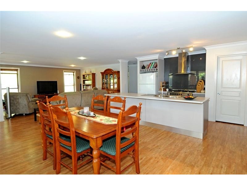 3 Candlebark Court, Laurieton NSW 2443