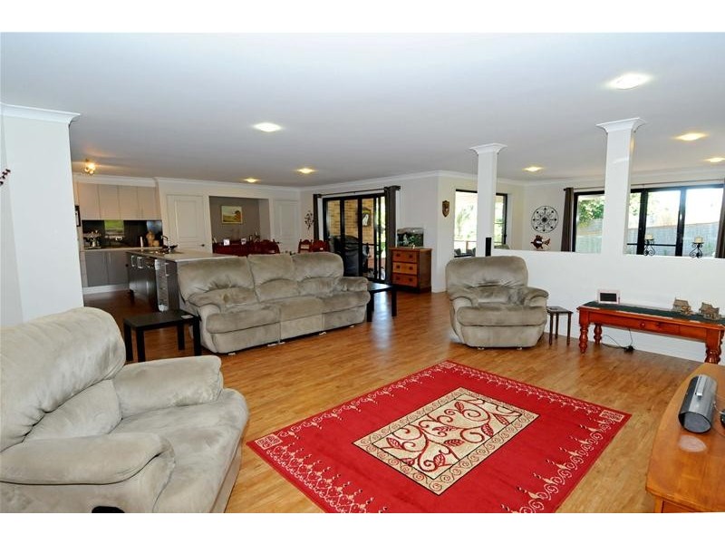 3 Candlebark Court, Laurieton NSW 2443