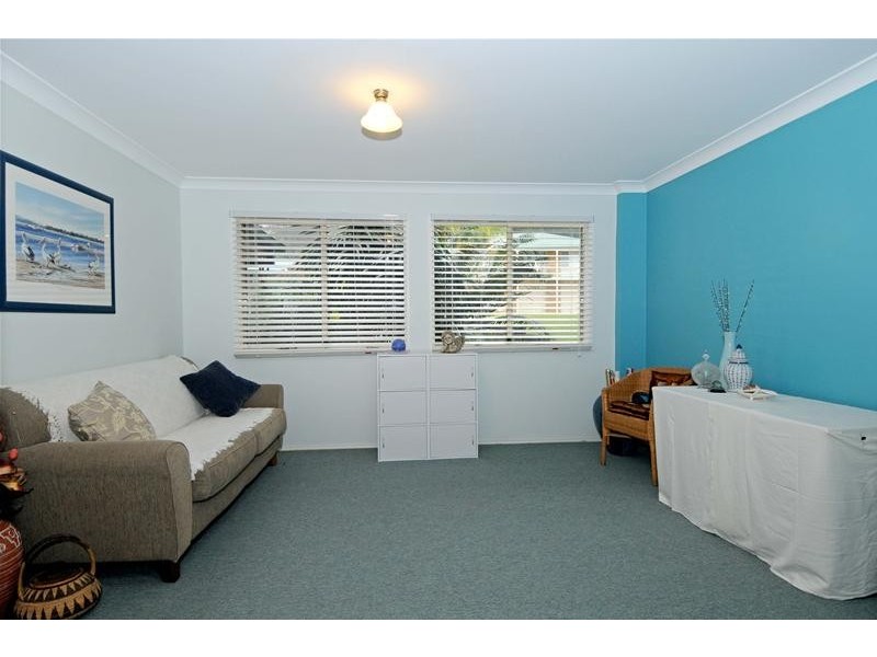 31 Waterview Crescent, Laurieton NSW 2443