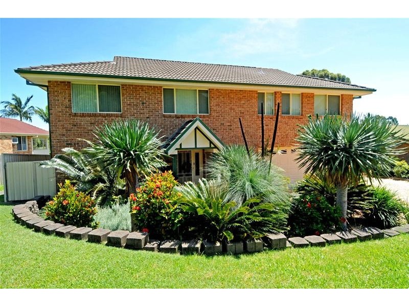 31 Waterview Crescent, Laurieton NSW 2443