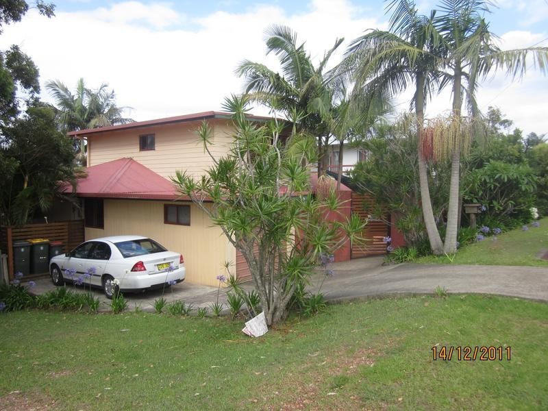 996 Ocean Drive, Bonny Hills NSW 2445