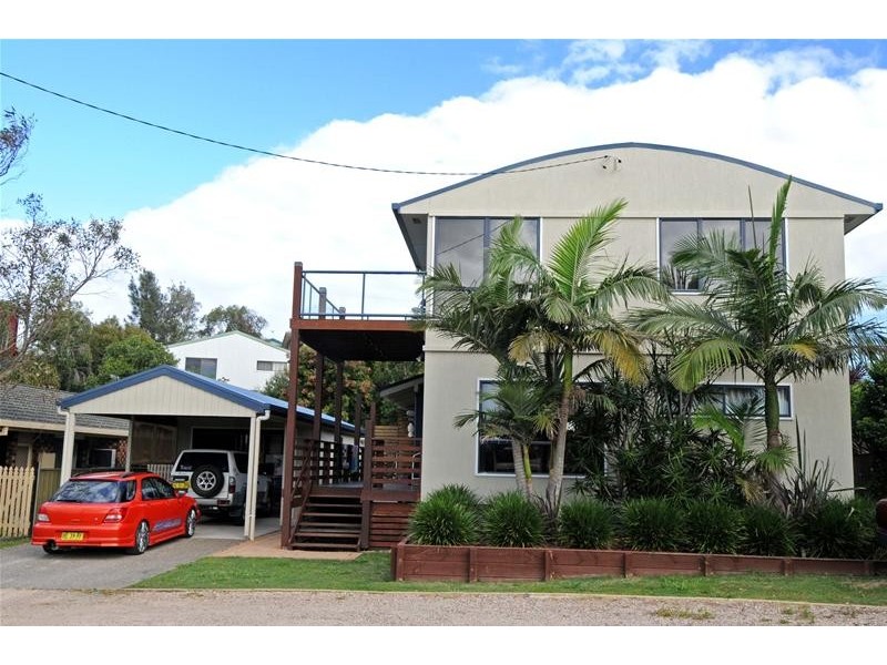 836 Ocean Drive, Bonny Hills NSW 2445