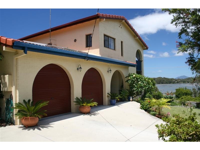 136 Camden Head Road, Camden Head NSW 2443