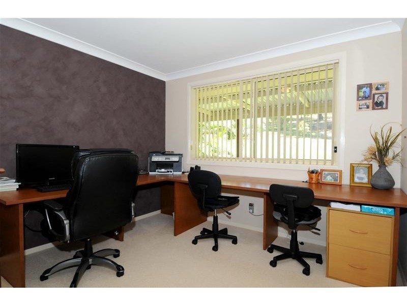 20 Lake Ridge Drive, Laurieton NSW 2443
