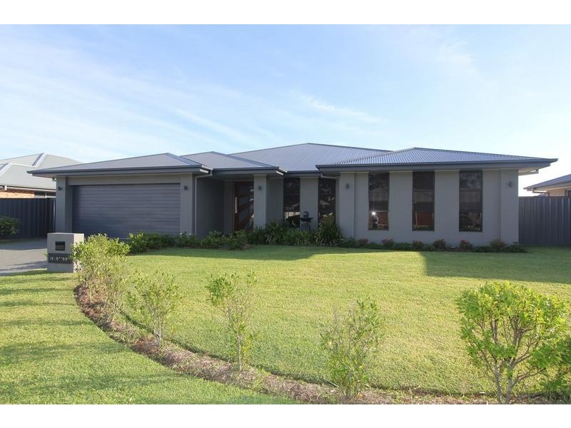 17 Magellan Place, Bonny Hills NSW 2445