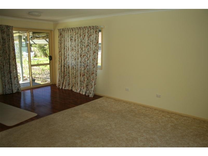 18 Quarry Way, Laurieton NSW 2443