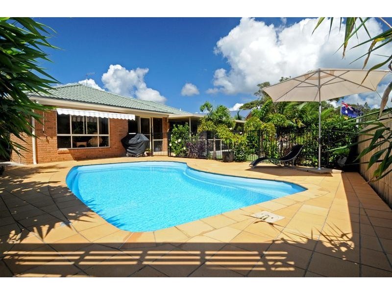 16 Alexander Close, Dunbogan NSW 2443
