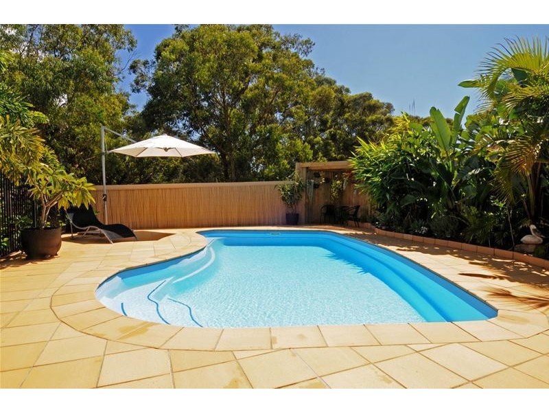 16 Alexander Close, Dunbogan NSW 2443