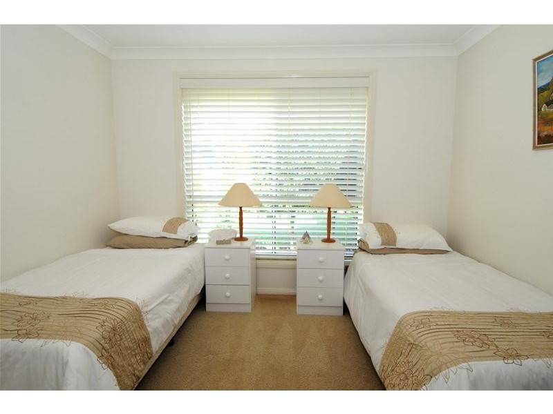 16 Alexander Close, Dunbogan NSW 2443