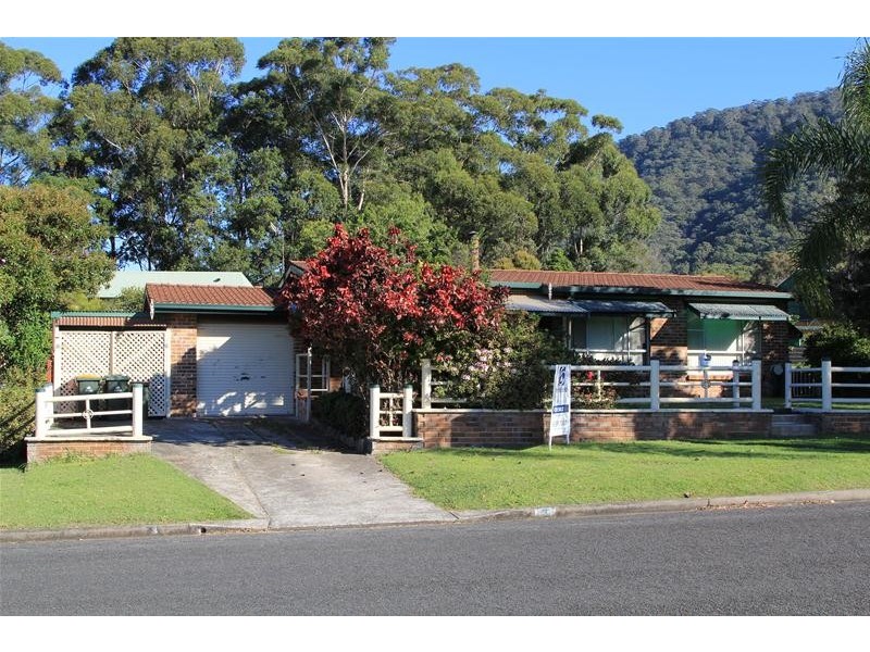 3 Gow Place, Laurieton NSW 2443