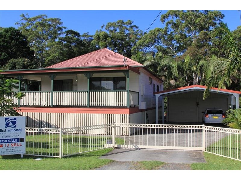 520 Ocean Drive, North Haven NSW 2443