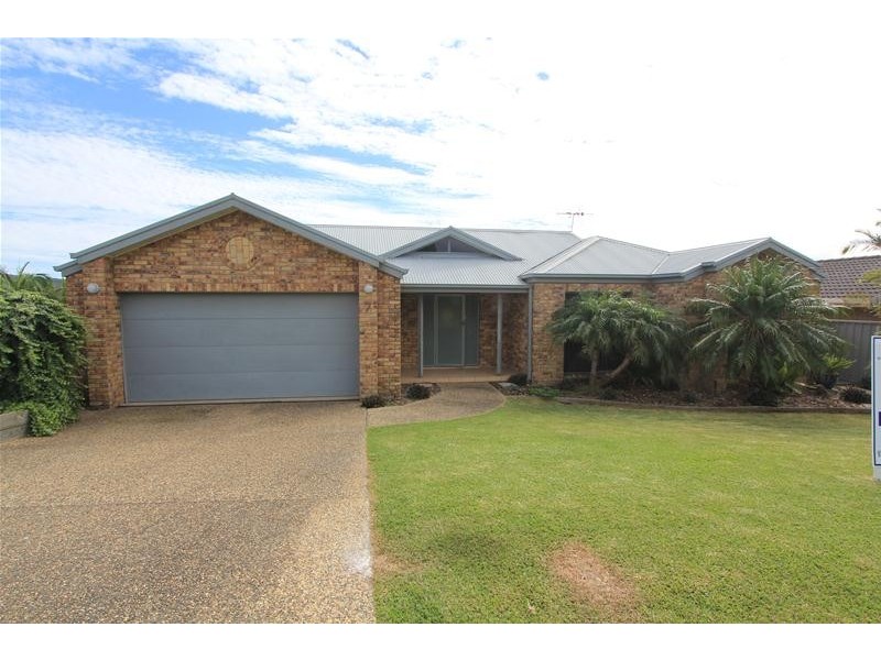 7 Bounty Avenue, Lake Cathie NSW 2445