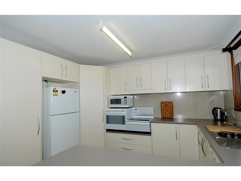 3 Peach Grove, Laurieton NSW 2443