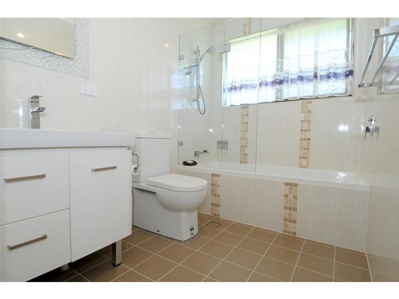 3 Peach Grove, Laurieton NSW 2443
