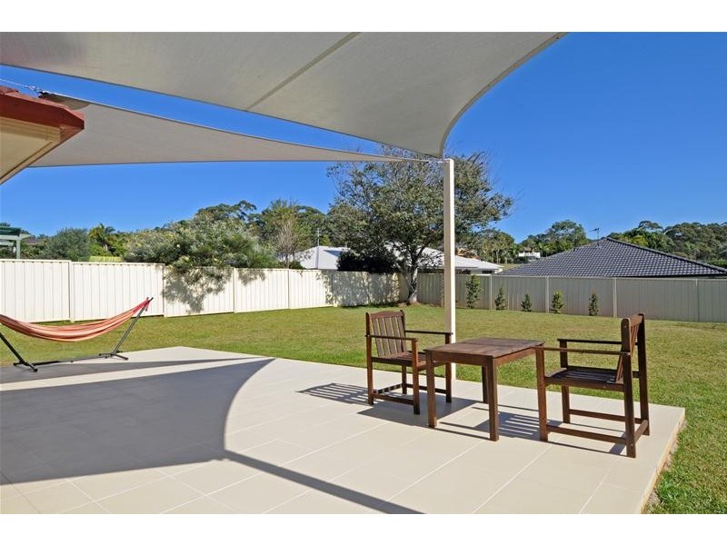 24 Kendall Crescent, Bonny Hills NSW 2445