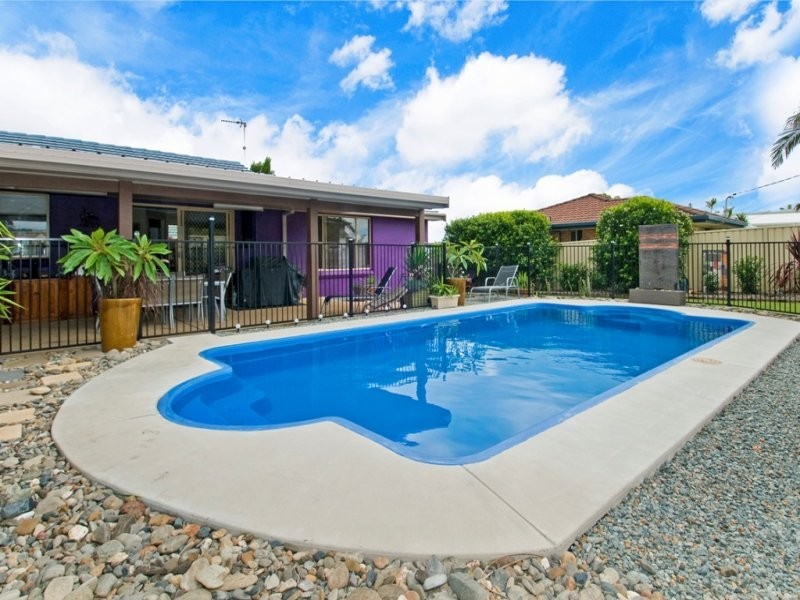 2 Miala Street, Lake Cathie NSW 2445