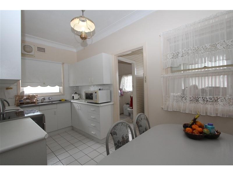 17 Lake Street, Laurieton NSW 2443